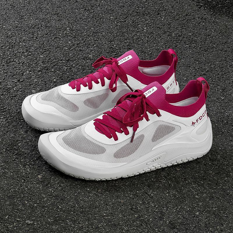 New Trend Trail Running Shoes  - đánh giá và giá Outdoor Sport With Sticks